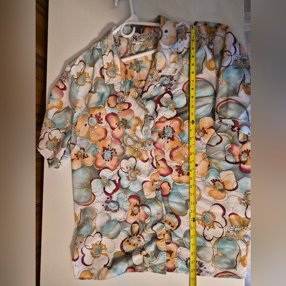 3x Maggie Sweet Floral Multicolor Short Sleeve Button Down Blouse - Picture 3 of 9